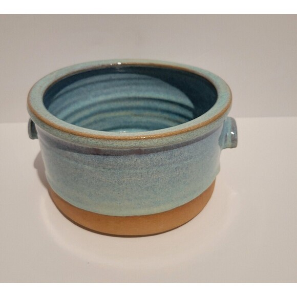 Handmade Studio Art Pottery Bowl with Handles Blue Swirl Glaze Artist Signed - Picture 3 of 9